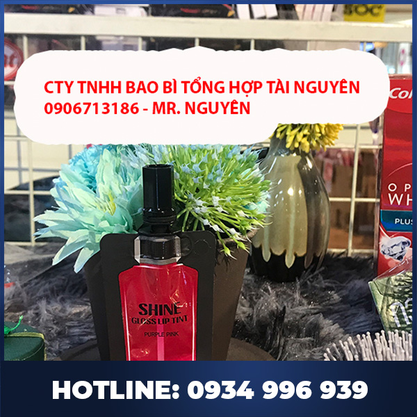 Túi nhựa đựng son môi có vòi